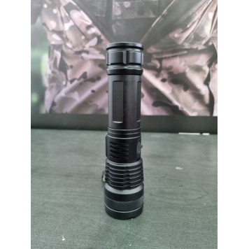High-Powered Tactical LED Flashlight XHP50-1