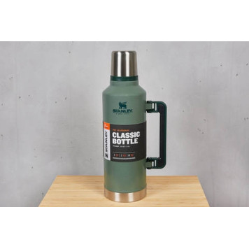 STANLEY Classic 2.36L Vacuum Insulated Thermos-3