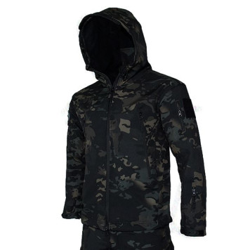 Tactical Softshell Suit for Outdoor Adventures-7