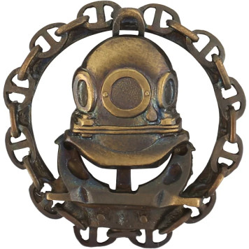 Diver&s Metal Chest Badge with Chain