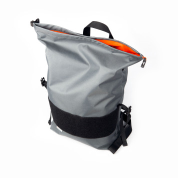 Large-Capacity Rucksack with Magnetic Closure-2
