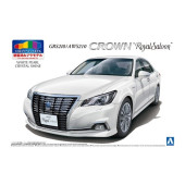 Toyota Crown Hybrid Royalsaloon GRS210 - Premium Pearl White Model Toyota Crown Hybrid Royalsaloon GRS210 - Premium Pearl White Model