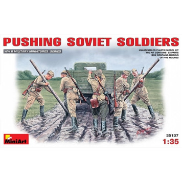 Soviet Soldier Pushing Action Model Kit