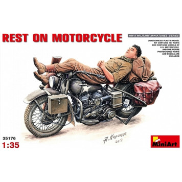 Motorcycle Rider Leisure Diorama Model