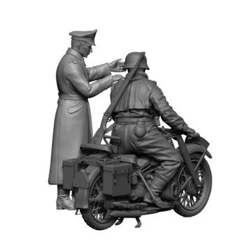 German Heavy Motorcycle R-12 with Driver and Officer Model Kit-2