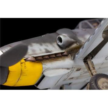 German Fighter Messerschmitt BF-109G6 Plastic Model Kit-10