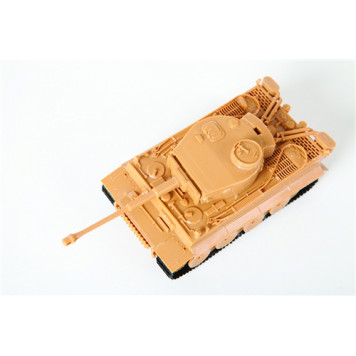 Epic Showdown: IS-2 vs Tiger Heavy Tanks-8