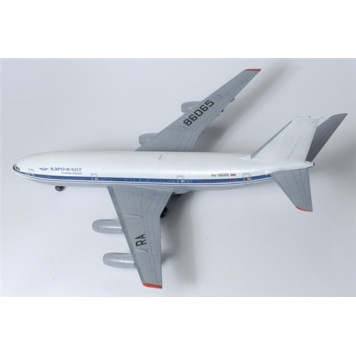 IL-86 Passenger Airliner Scale Model-3