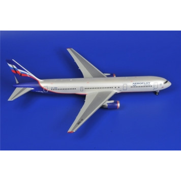 Boeing 767-300 Passenger Airliner Model Kit-5