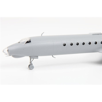 Tu-134A/B-3 Passenger Airliner Plastic Model Kit-4