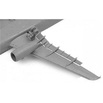 Airbus A-321 Passenger Jet Model Kit-2