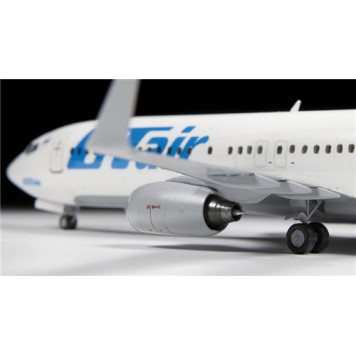 Boeing 737-800в„ў Passenger Airliner Model Kit-3
