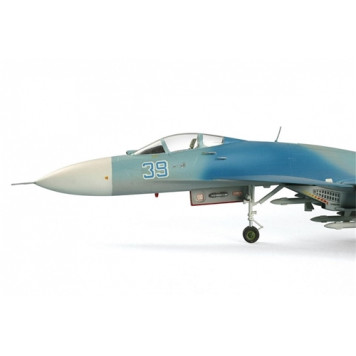 Soviet Air Superiority Fighter SU-27 Scale Model-3