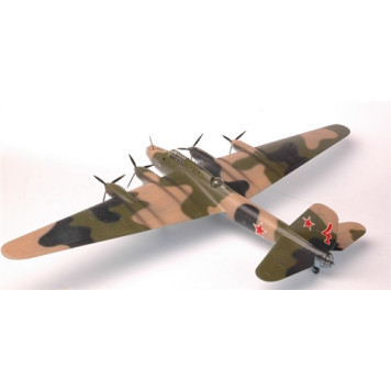 Soviet Long-Range PE-8 Bomber Model Kit-10