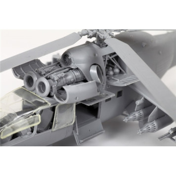 Soviet Mi-24A Hind Attack Helicopter Plastic Model Kit-4
