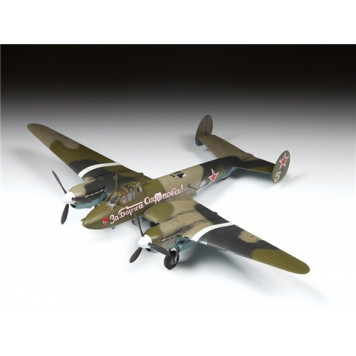 Pe-2 Soviet Dive Bomber Plastic Model Kit-2