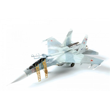 Soviet Su-27UB Flanker-C Two-Seater Fighter Jet Plastic Model Kit-7