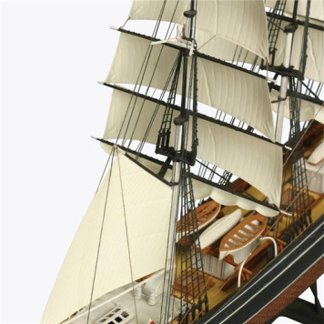 Clipper "Cutty Sark" Model Kit-5