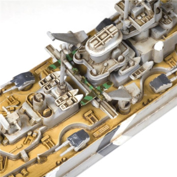 German Battleship "Bismarck" Plastic Model Kit-3