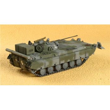 Soviet BMP-2D Infantry Fighting Vehicle Model Kit (Afghan War Edition)-2
