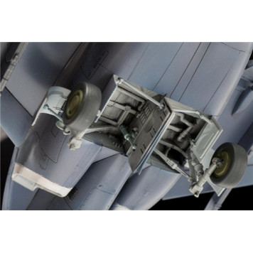 Yak-130 Russian Light Attack Trainer Model Kit-4