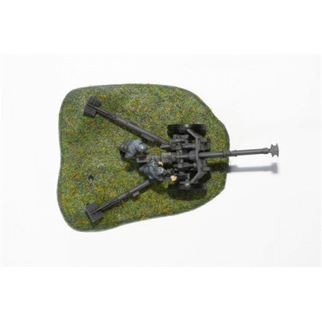 German 105mm Howitzer 18/18M with Crew Model Kit-5