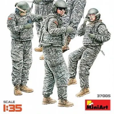 Modern US Tank Crew Assembly Model
