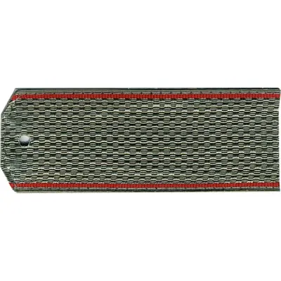 Insigne de grade rouge pour chemise avec cordons rouges