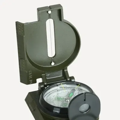 Militär Präzisions Kompass