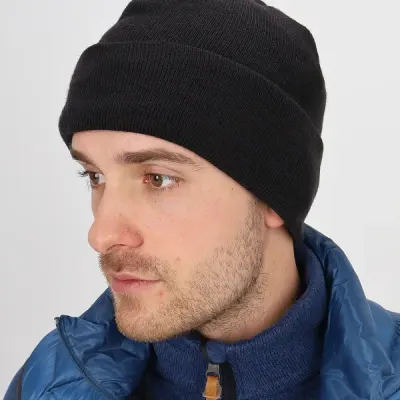 Chapeau double couche Thinsulate noir tricoté par Splav
